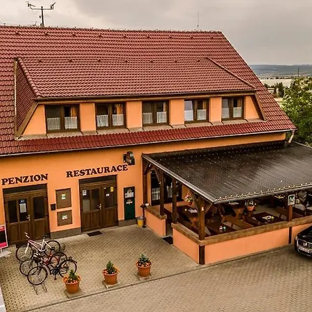 S Restauraci Na Furhaple Šakvice
