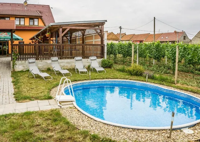 S Restauraci Na Furhaple Pensionat 3*