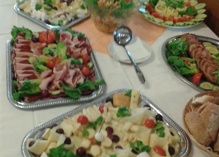 S Restauraci Na Furhaple Pensionat Šakvice