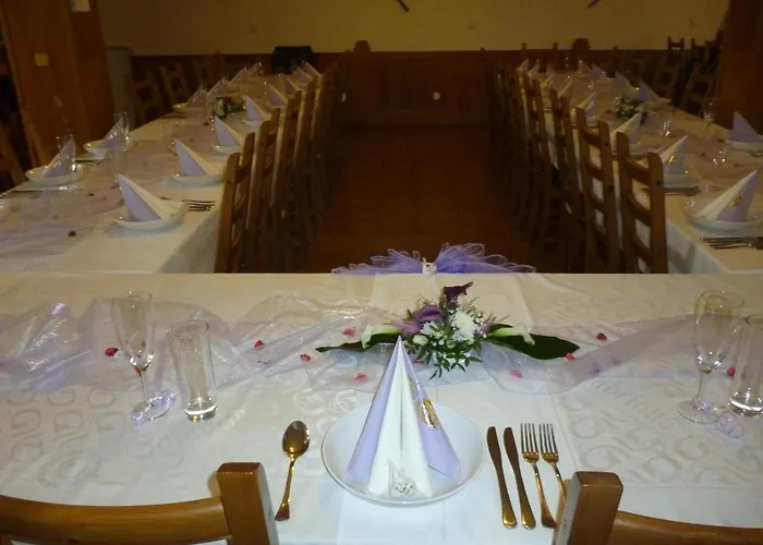 S Restauraci Na Furhaple Pensionat Šakvice