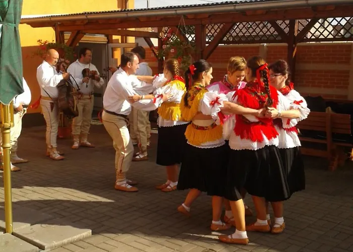 Pensionat S Restauraci Na Furhaple 3*